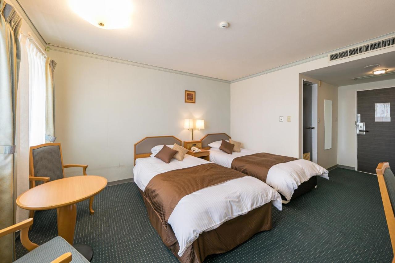 Hotel Miyahira Ishigaki  Extérieur photo